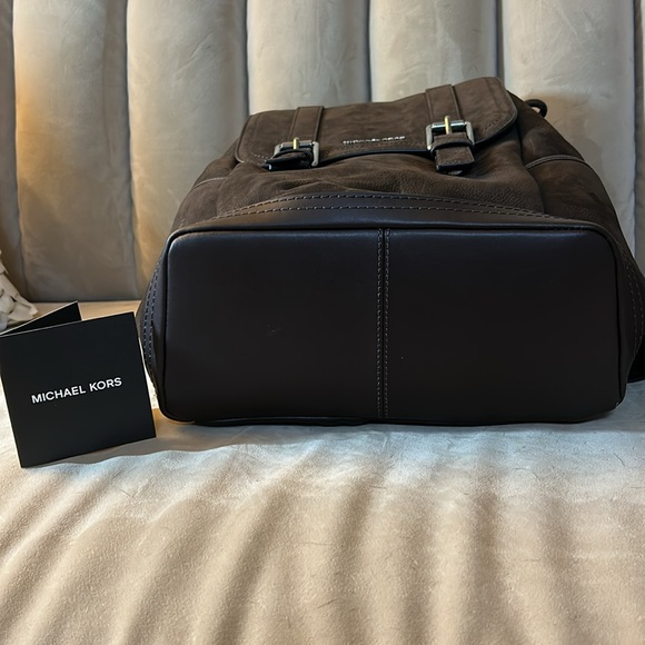 Michael Kors Chocolate Brown Hudson Medium Pebbled Flap Leather Backpack NWT - Picture 9 of 14